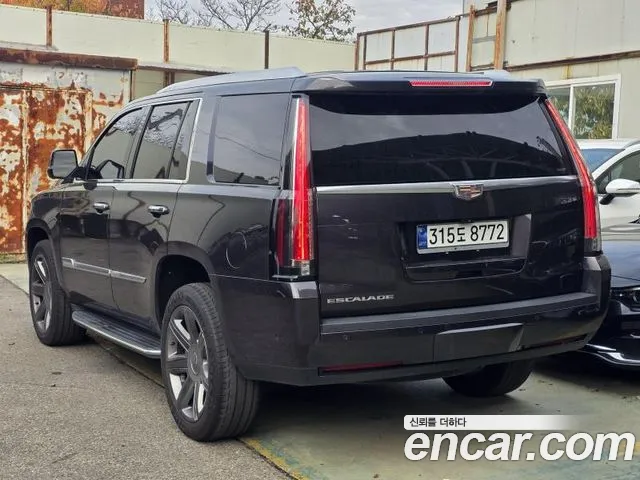 Cadillac Escalade 2017 thumb 3