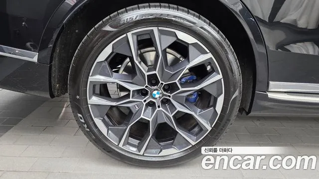 BMW X7 2024 thumb 5