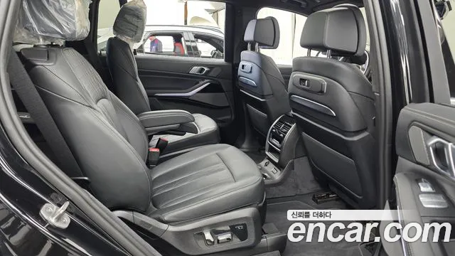 BMW X7 2024 thumb 11