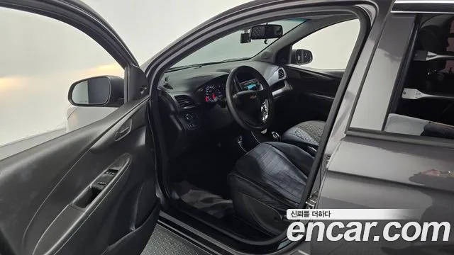 ChevroletGMDaewoo Spark 2016 thumb 10