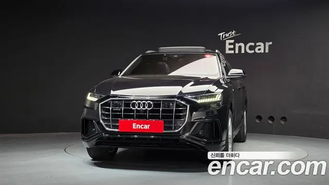 Audi Q8 2021 thumb 3