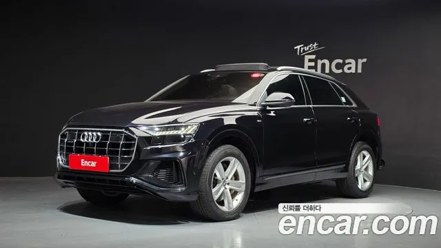 Audi Q8 2021 thumb 12