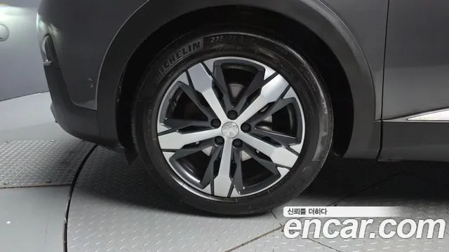 Peugeot 3008 2018 thumb 5