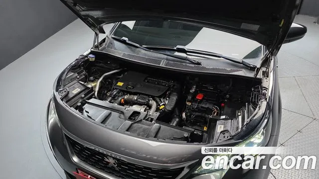 Peugeot 3008 2018 thumb 6