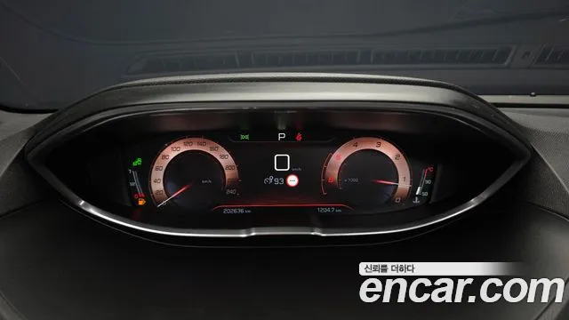 Peugeot 3008 2018 thumb 8