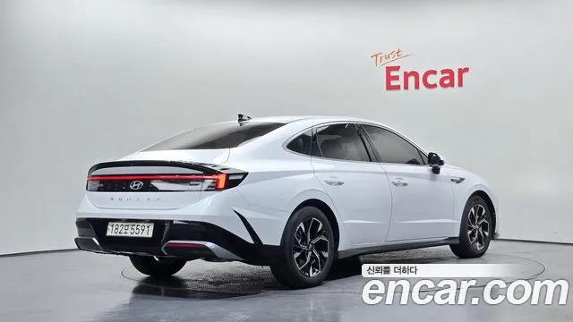 Hyundai Sonata 2023 thumb 2