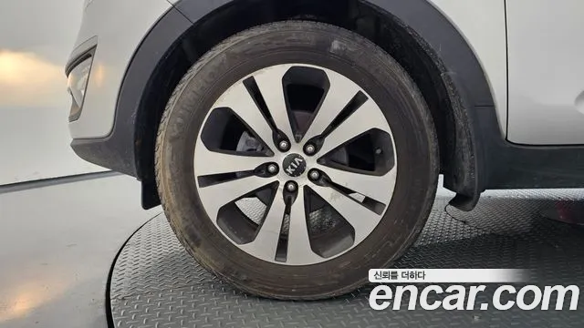 Kia Sportage 2010 thumb 5