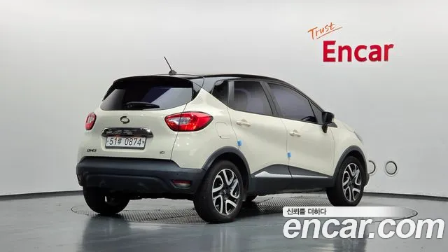 Renault-KoreaSamsung Captur 2015 thumb 2