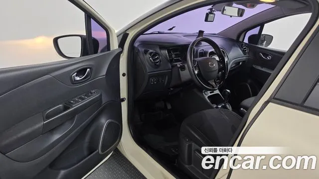 Renault-KoreaSamsung Captur 2015 thumb 10