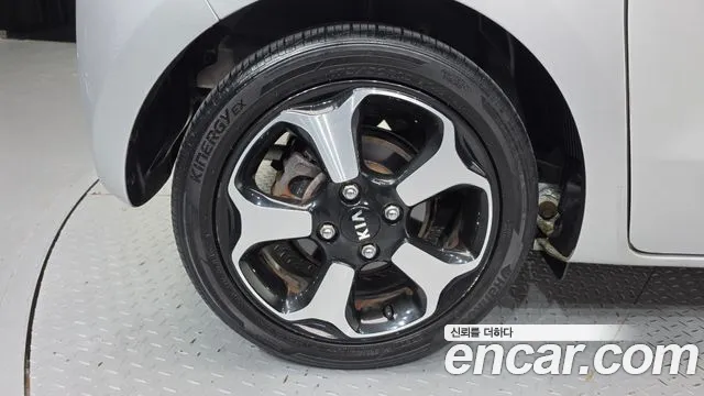 Kia Ray 2012 thumb 5