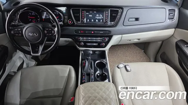 Kia Carnival 2019 thumb 7