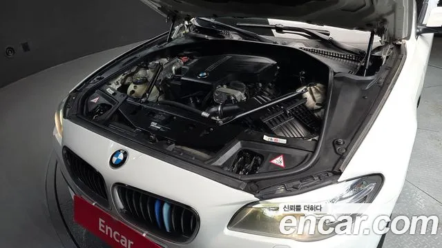 BMW 5-Series 2014 thumb 5