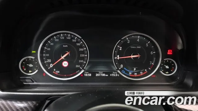 BMW 5-Series 2014 thumb 7
