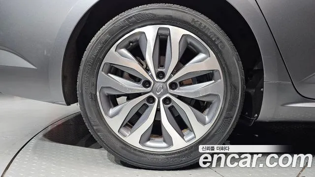 Renault-KoreaSamsung Megane 2017 thumb 5