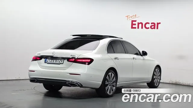 Mercedes-Benz E-Класс 2022 thumb 2