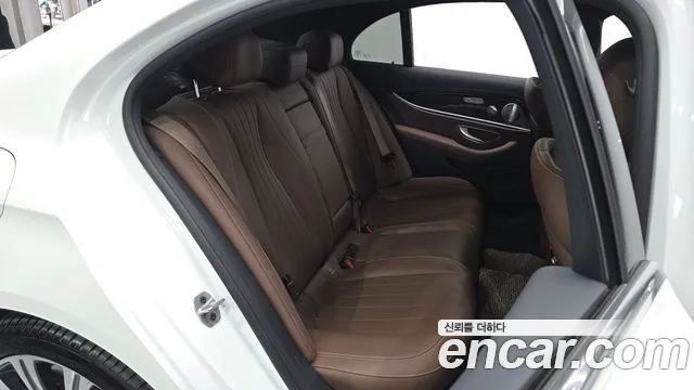 Mercedes-Benz E-Класс 2022 thumb 12