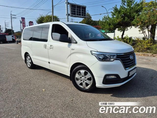 Hyundai Starex 2019 thumb 3