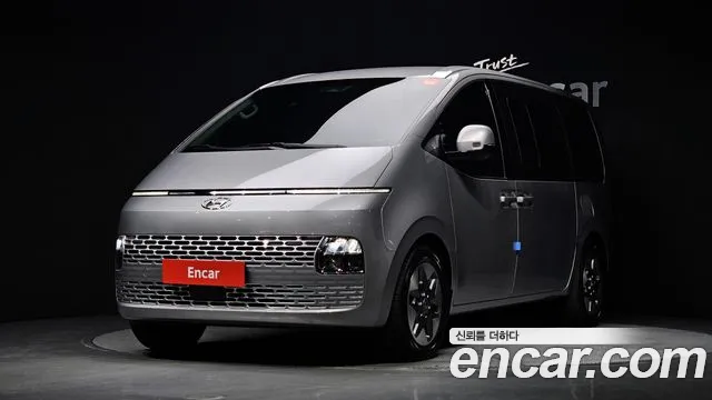 Hyundai Staria 2023 thumb 12