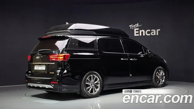Kia Carnival 2020 thumb 2