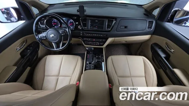 Kia Carnival 2020 thumb 7