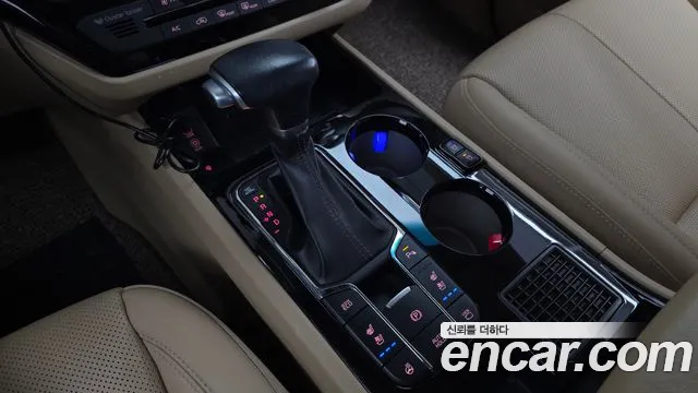 Kia Carnival 2020 thumb 9