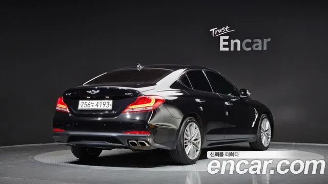 Genesis G70 2019 thumb 2
