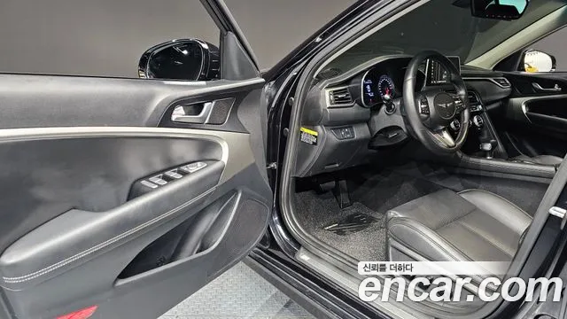 Genesis G70 2019 thumb 10