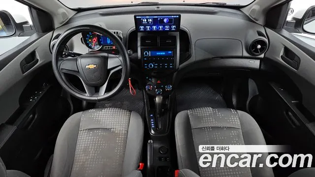 ChevroletGMDaewoo Aveo 2013 thumb 6