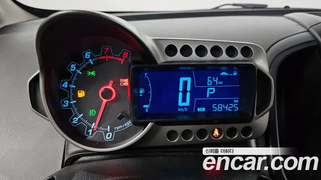ChevroletGMDaewoo Aveo 2013 thumb 7