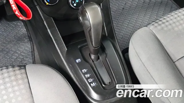 ChevroletGMDaewoo Aveo 2013 thumb 8