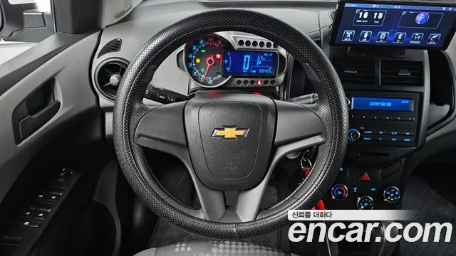 ChevroletGMDaewoo Aveo 2013 thumb 12
