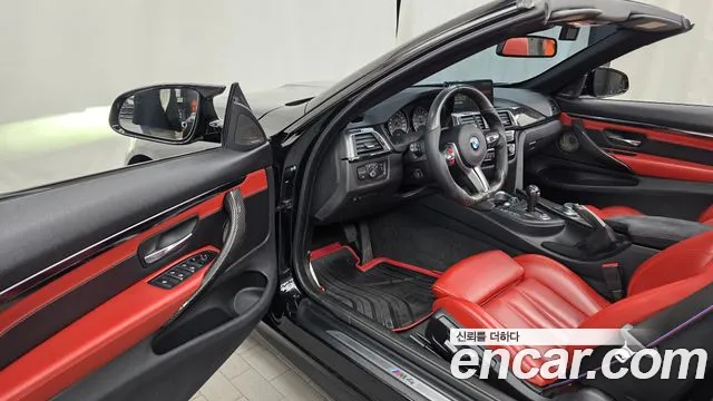 BMW M4 2018 thumb 10