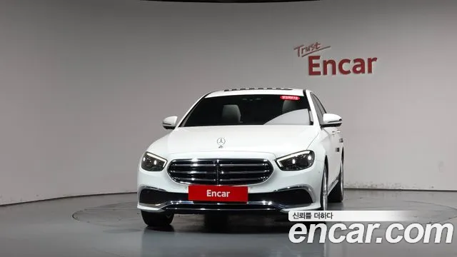 Mercedes-Benz E-Класс 2022 thumb 2