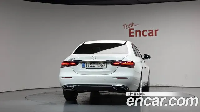 Mercedes-Benz E-Класс 2022 thumb 3
