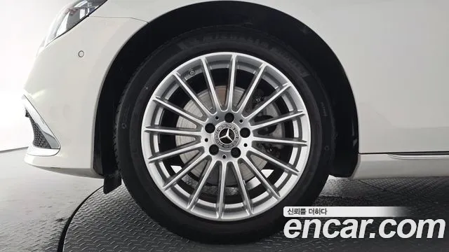 Mercedes-Benz E-Класс 2022 thumb 4