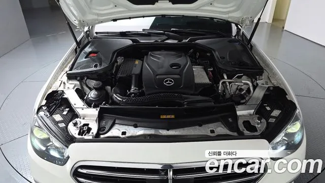 Mercedes-Benz E-Класс 2022 thumb 5