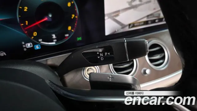 Mercedes-Benz E-Класс 2022 thumb 8