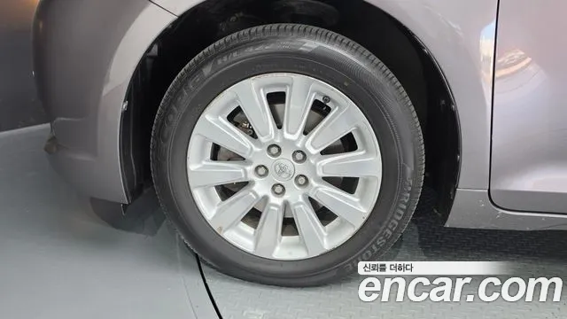 Toyota Sienna 2014 thumb 5