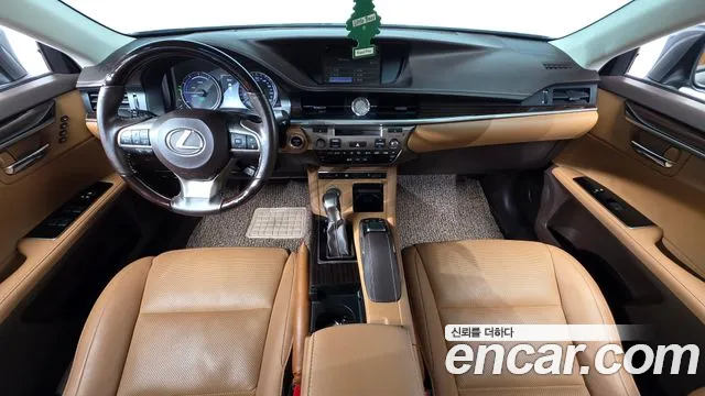 Lexus ES 2016 thumb 6
