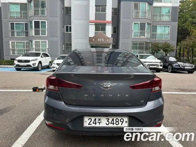 Hyundai Avante 2019 thumb 6
