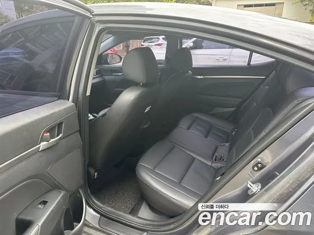 Hyundai Avante 2019 thumb 9