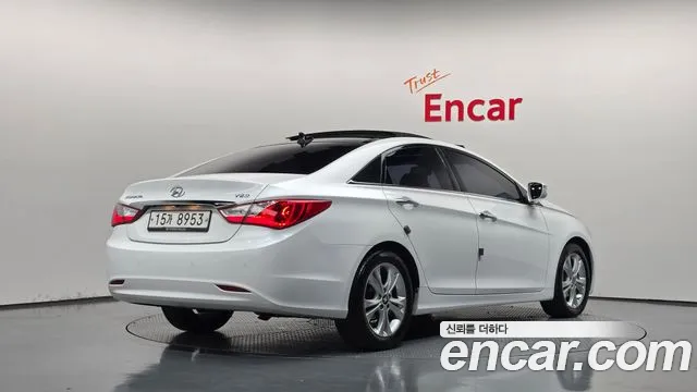 Hyundai Sonata 2011 thumb 2