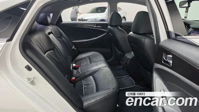 Hyundai Sonata 2011 thumb 11