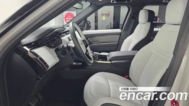 Land Rover Range Rover Sport 2026 thumb 3