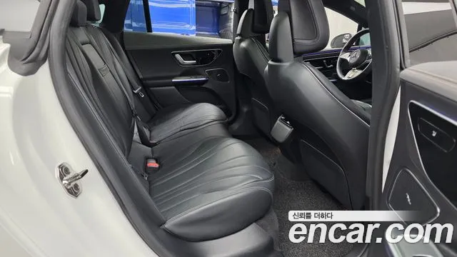 Mercedes-Benz EQE 2024 thumb 11
