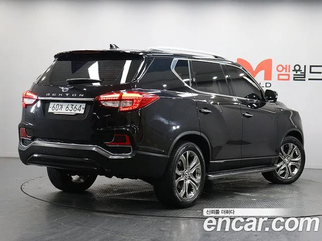 KG_Mobility_Ssangyong Rexton 2018 thumb 4