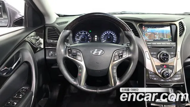 Hyundai Grandeur 2013 thumb 12