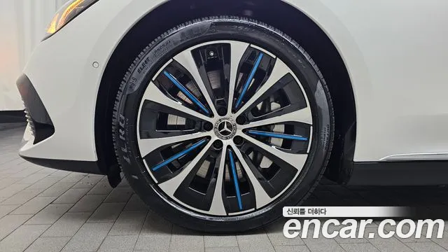 Mercedes-Benz EQE 2022 thumb 4