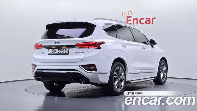Hyundai Santa Fe 2018 thumb 2