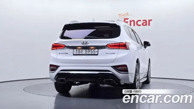 Hyundai Santa Fe 2018 thumb 4